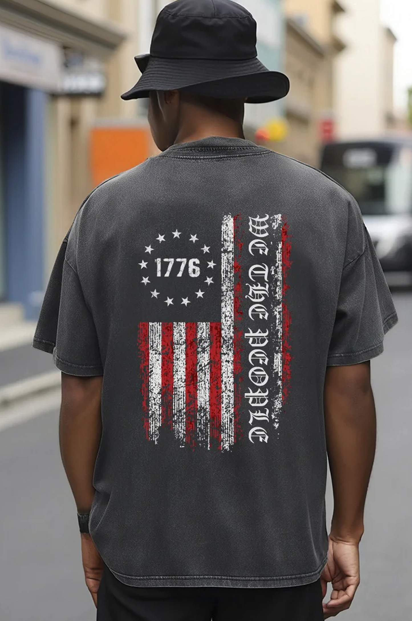 Men’s “1776” Grunge Flag – We The People Back Print Heavyweight T-shirt